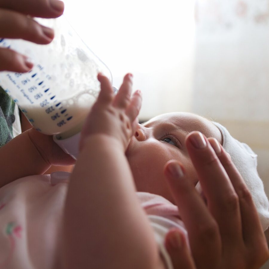 Anti-Colic Feeding Bottle